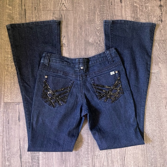 Early 2000s Y2K L.E.I Dark Blue Flared Leg Jeans, Size 1 - Picture 6 of 8